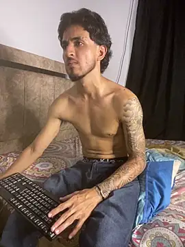 Snapshot of Zayn_kane chatting on May 17, 2026, 12:41 am Zayn kane online show from May 17, 2026, 12:41 am