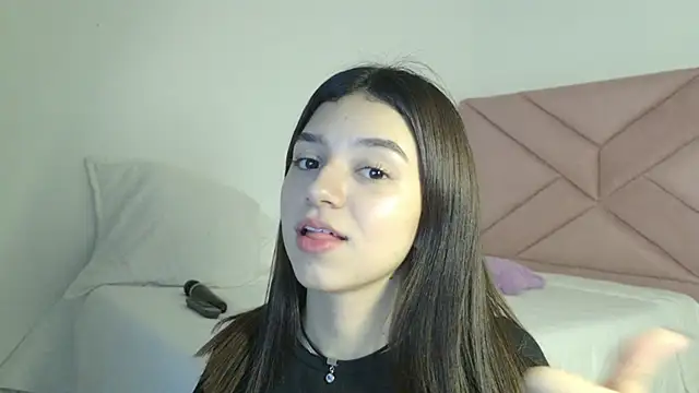 Snapshot of eva_sin18 chatting on May 16, 2026, 12:40 am eva sin18 online show from May 16, 2026, 12:40 am