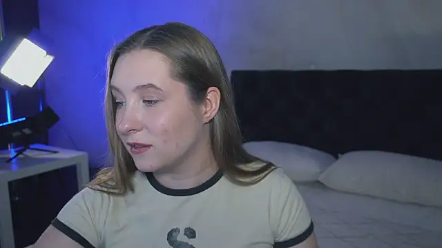 saint trisha online show from March 3, 2026, 8:26 pm