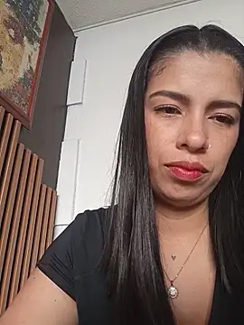 Nathaly 12 online show from May 12, 2026, 4:48 pm