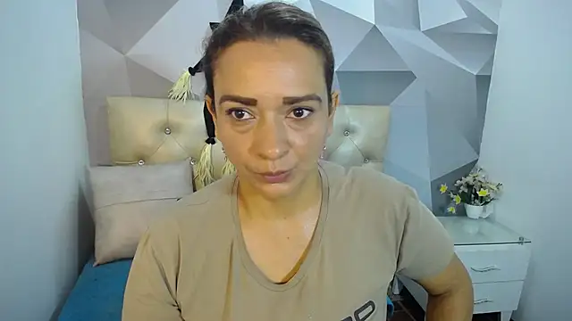 Milf-Prettyboobs online show from October 30, 2025, 11:00 am