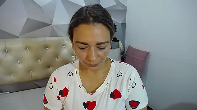 Milf-Prettyboobs online show from November 2, 2025, 10:50 am