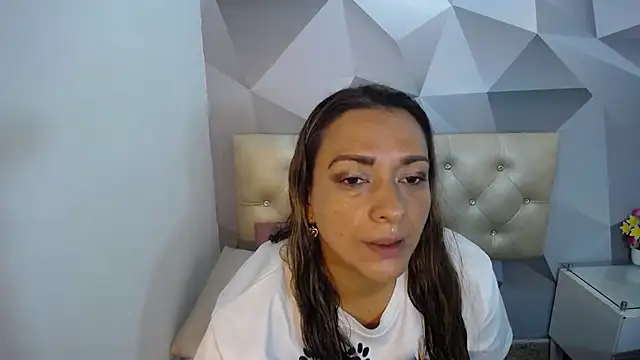 Milf-Prettyboobs online show from November 15, 2025, 10:56 am