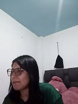 Snapshot of DaniPoison chatting on September 11, 2025, 1:17 am DaniPoison online show from September 11, 2025, 1:17 am