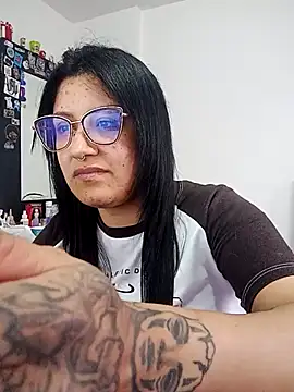 DaniPoison online show from November 21, 2025, 9:57 pm