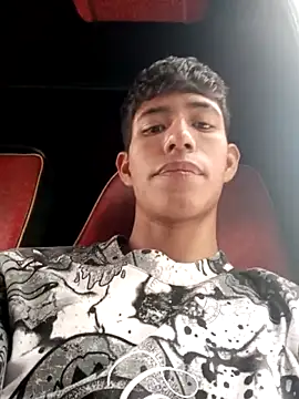 Snapshot of dareck_18 chatting on September 26, 2025, 7:51 pm dareck 18 online show from September 26, 2025, 7:51 pm