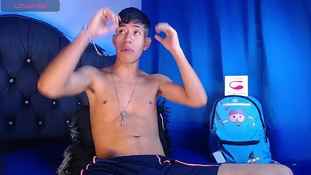 Snapshot of dareck_18 chatting on October 18, 2025, 10:05 am dareck 18 online show from October 18, 2025, 10:05 am