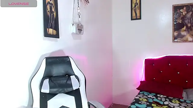 alexsandra kiss online show from February 13, 2026, 11:17 am