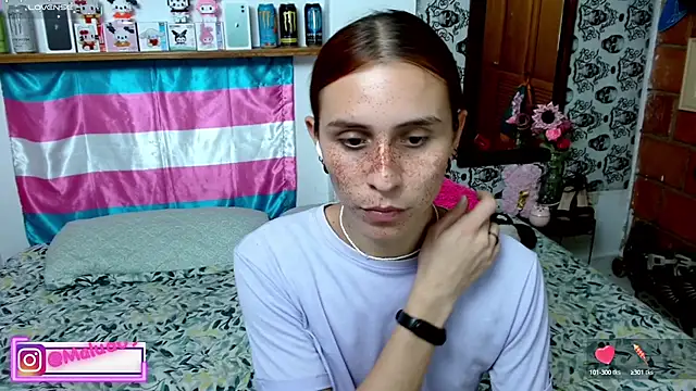 Snapshot of Malud09 chatting on March 21, 2025, 3:24 pm Malud09 online show from March 21, 2025, 3:24 pm