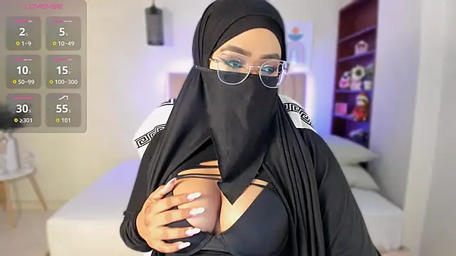 Snapshot of Sasha_Anaan chatting on October 3, 2025, 8:11 am Sasha Anaan online show from October 3, 2025, 8:11 am