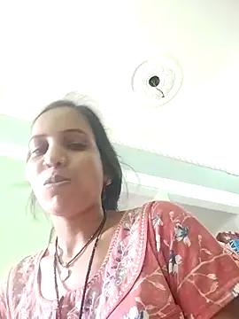 Hotty-Nidhi online show from March 15, 2025, 4:02 am