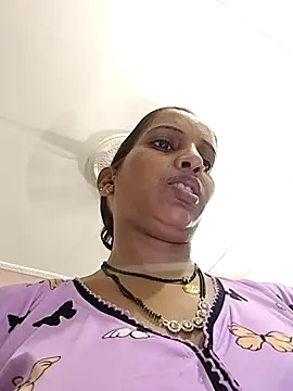 Hotty-Nidhi online show from October 3, 2025, 5:32 pm