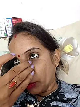 Hotty-Nidhi online show from October 8, 2025, 3:09 pm