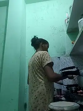 Hotty-Nidhi online show from October 15, 2025, 5:24 pm