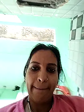 Hotty-Nidhi online show from February 8, 2026, 4:27 am