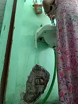 Hotty-Nidhi online show from March 1, 2026, 2:46 am