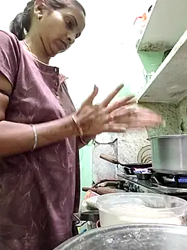 Hotty-Nidhi online show from March 14, 2026, 4:12 pm