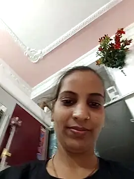 Hotty-Nidhi online show from May 31, 2026, 4:20 am