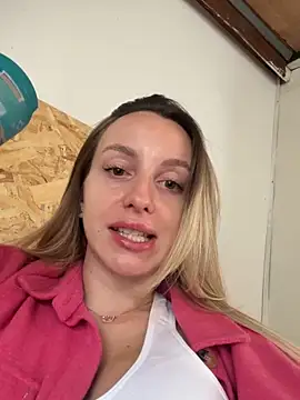 AlexisWhit online show from September 28, 2025, 7:14 am