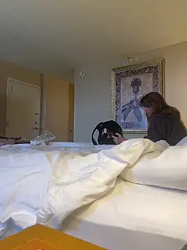 Snapshot of alickandstick chatting on March 16, 2026, 5:06 pm alickandstick online show from March 16, 2026, 5:06 pm