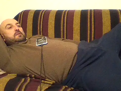 maxxxio12 online show from March 18, 2025, 6:15 pm