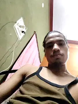 rahulsingh1005 online show from March 14, 2025, 10:29 am