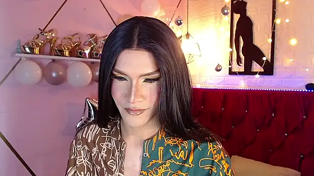 agatha rodriguez online show from December 18, 2025, 2:23 pm