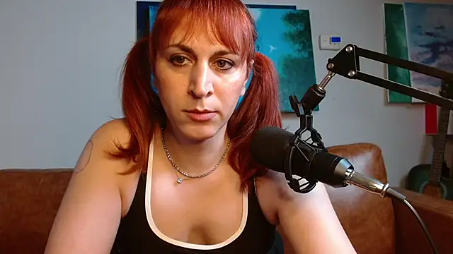 ChewyCandy online show from October 29, 2025, 11:50 pm