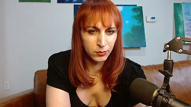 ChewyCandy online show from October 31, 2025, 1:39 am