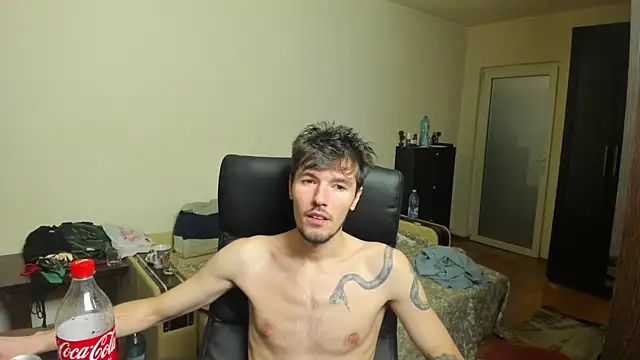 Snapshot of JustinPorno chatting on October 1, 2025, 10:38 pm JustinPorno online show from October 1, 2025, 10:38 pm