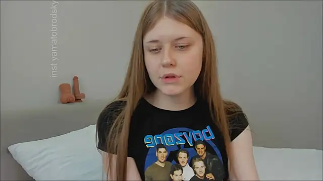 Snapshot of YamatoBrodsky chatting on October 12, 2025, 10:03 am YamatoBrodsky online show from October 12, 2025, 10:03 am