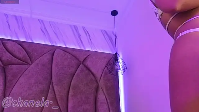 Kanela miller  online show from November 10, 2025, 12:26 pm