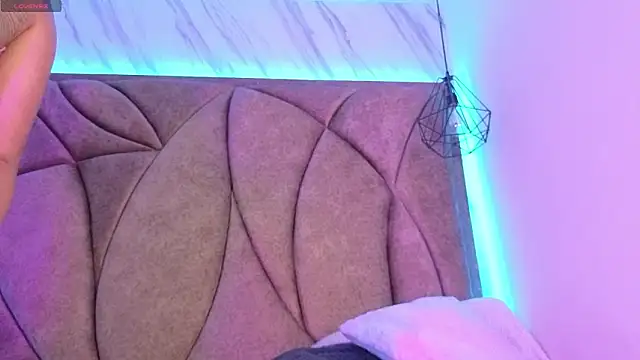 Kanela miller  online show from February 14, 2026, 12:02 pm