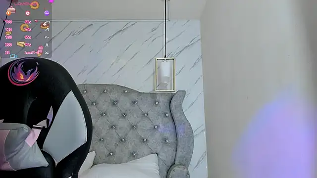 Snapshot of adara_evanss chatting on September 18, 2025, 8:44 pm adara evanss online show from September 18, 2025, 8:44 pm