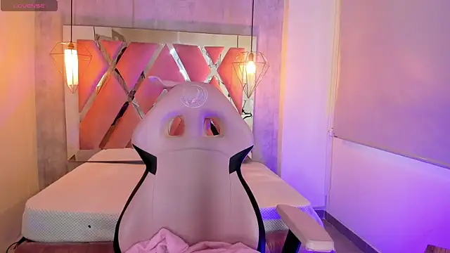 Snapshot of adara_evanss chatting on October 27, 2025, 9:08 pm adara evanss online show from October 27, 2025, 9:08 pm