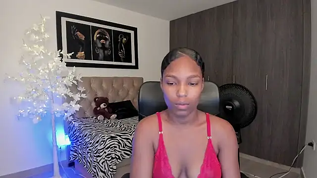 samanthaa fox1 online show from March 12, 2025, 7:06 pm