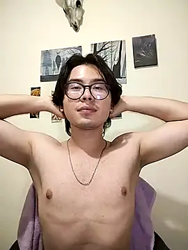 Dante Gothic online show from March 19, 2025, 10:44 am