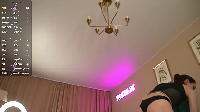 Snapshot of Sweet_Jealousy chatting on September 23, 2025, 10:29 am Sweet Jealousy online show from September 23, 2025, 10:29 am