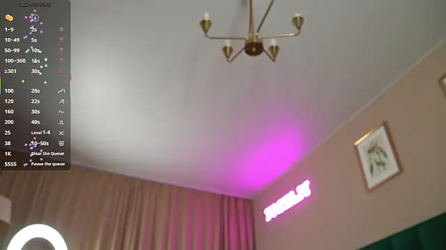 Snapshot of Sweet_Jealousy chatting on October 13, 2025, 9:53 am Sweet Jealousy online show from October 13, 2025, 9:53 am