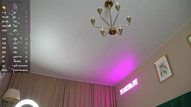 Snapshot of Sweet_Jealousy chatting on October 24, 2025, 8:33 am Sweet Jealousy online show from October 24, 2025, 8:33 am