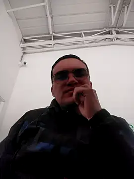 Andy-rtg online show from November 1, 2025, 3:58 pm