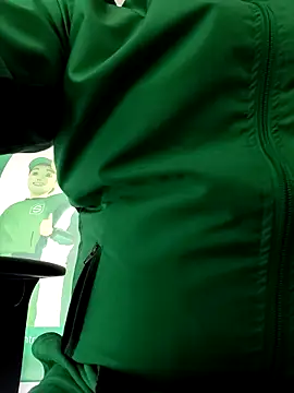 Snapshot of Andy-rtg chatting on December 16, 2025, 4:23 pm Andy-rtg online show from December 16, 2025, 4:23 pm