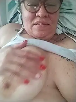 Olgahunder online show from February 16, 2026, 6:37 pm