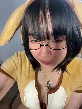 Snapshot of shuchan0510 chatting on March 22, 2025, 5:09 pm shuchan0510 online show from March 22, 2025, 5:09 pm