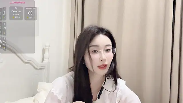 sexy-cc666 online show from March 11, 2025, 2:29 pm