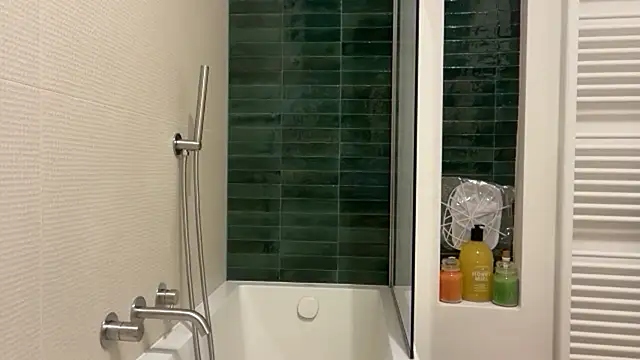 Snapshot of JOREDDs chatting on February 18, 2026, 9:22 pm JOREDDs online show from February 18, 2026, 9:22 pm