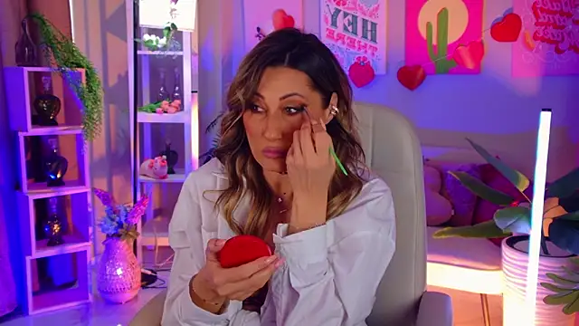 SarahAlluring online show from March 19, 2026, 11:58 am