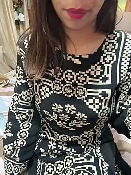 Snapshot of lustyindiancouple chatting on February 19, 2026, 9:44 pm lustyindiancouple online show from February 19, 2026, 9:44 pm