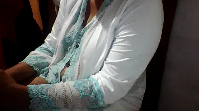 Snapshot of Sydneyputinha chatting on March 20, 2026, 12:59 am Sydneyputinha online show from March 20, 2026, 12:59 am