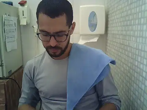 pdasgyn online show from September 30, 2025, 12:10 pm